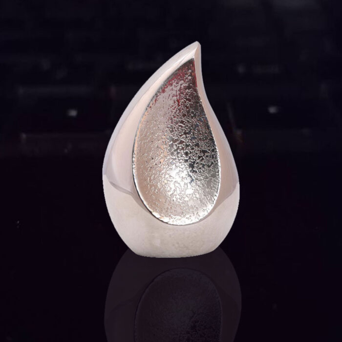 Teardrop Cremation Urn for Ashes - Adult Loving Heart Teadrop Urn - Funeral and Memorial Urns for Human Ashes